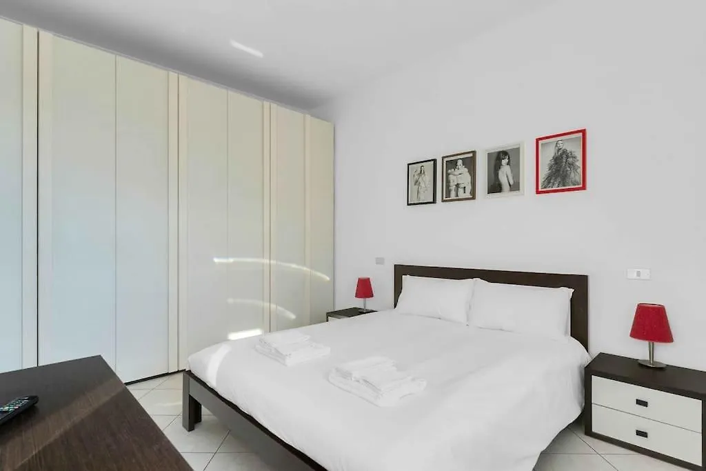 Navigli-Duomo Design District Terrazza Orseolo Apartment Milan 0*,  Italy