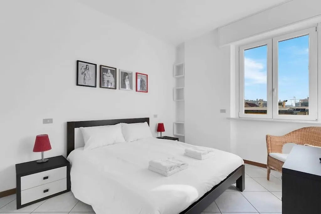 Navigli-Duomo Design District Terrazza Orseolo Apartment Milan
