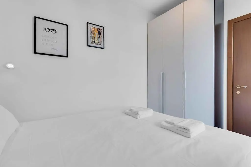Navigli-Duomo Design District Terrazza Orseolo Διαμέρισμα Μιλάνο 0*,  Ιταλία